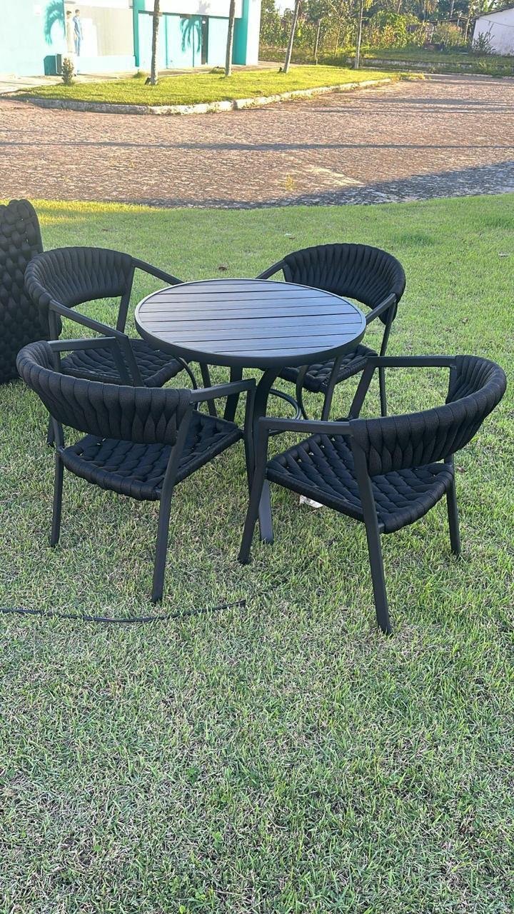 Conjunto de mesa para área externa